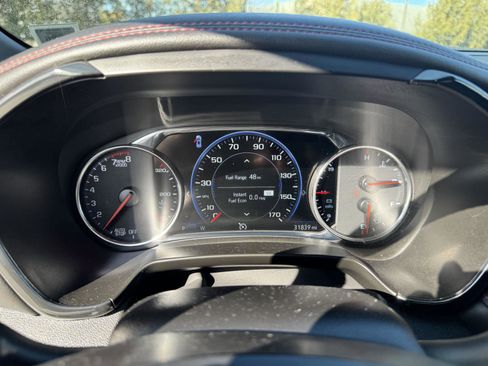 Used 2022 Chevrolet Blazer RS w/ Enhanced Convenience Package image 11