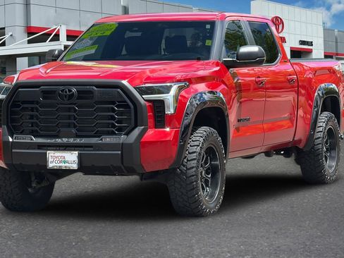 Used 2025 Toyota Tundra SR5 w/ TRD Off-Road Package AWD/4WD image 8