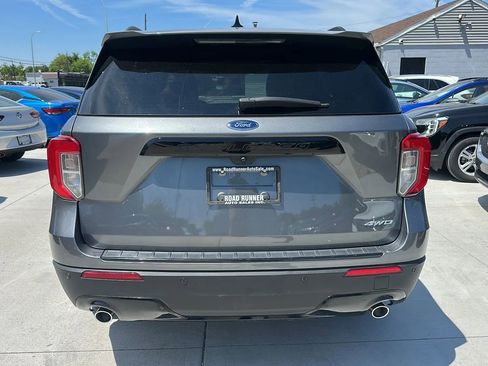 Used 2023 Ford Explorer ST-Line AWD/4WD image 6
