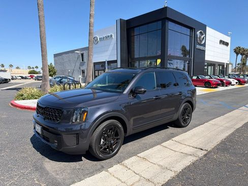 Used 2025 Kia Telluride SX Prestige X-Line AWD/4WD image 2
