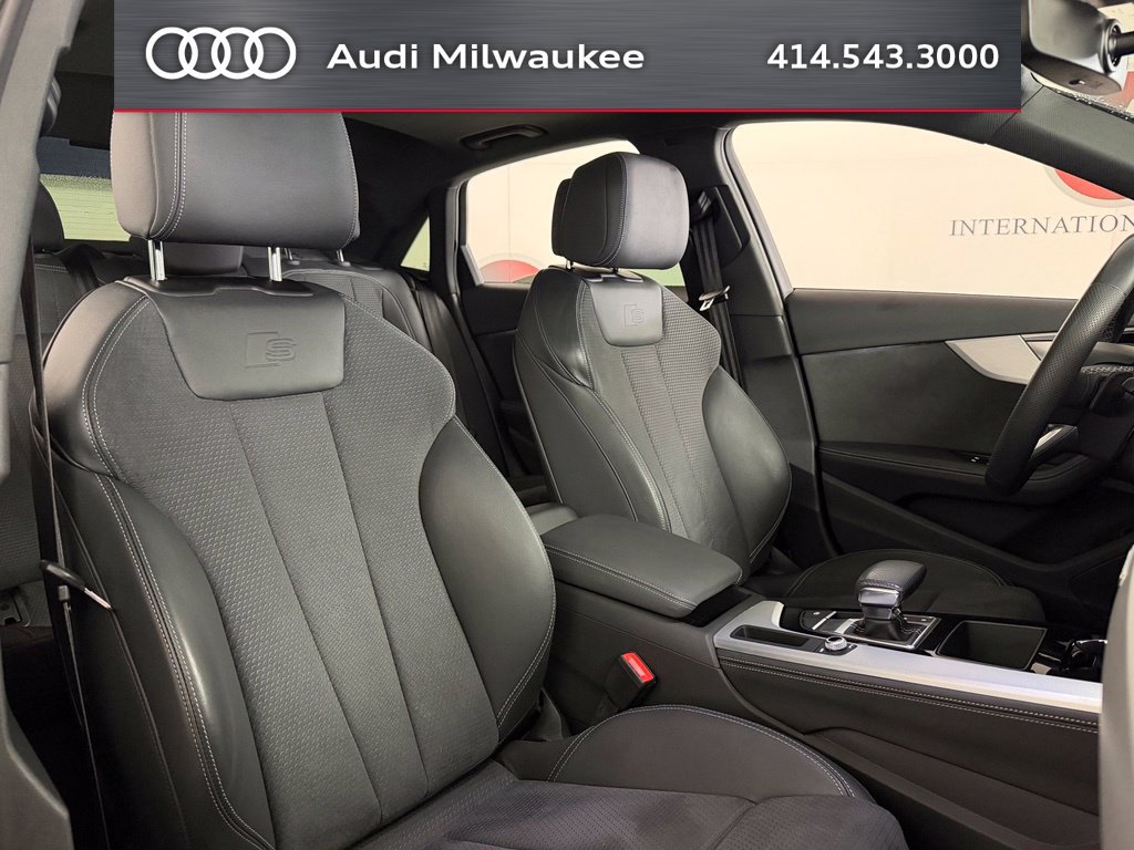 Used 2022 Audi A4 2.0T Premium Plus w/ Premium Plus Package AWD/4WD image 15