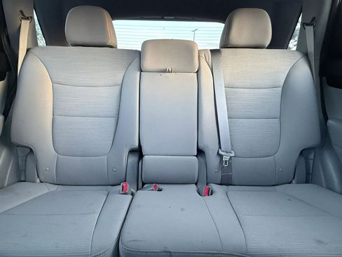 Used 2015 Kia Sorento LX image 22