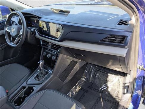 Used 2023 Volkswagen Taos SE w/ Panoramic Sunroof Package image 24