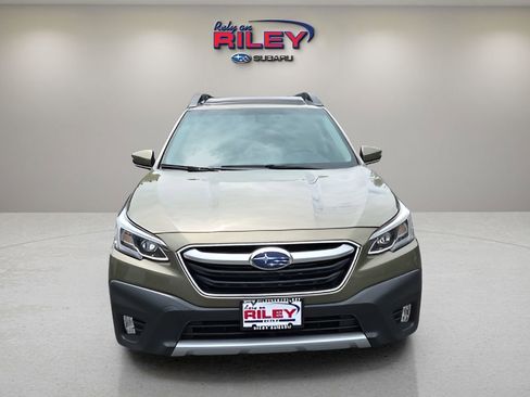 Used 2022 Subaru Outback Limited XT image 8