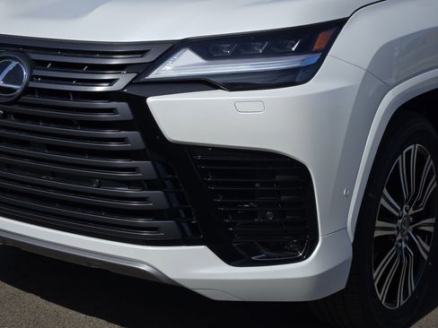 New 2026 Lexus LX 700h Luxury w/ Appearance Package image 6