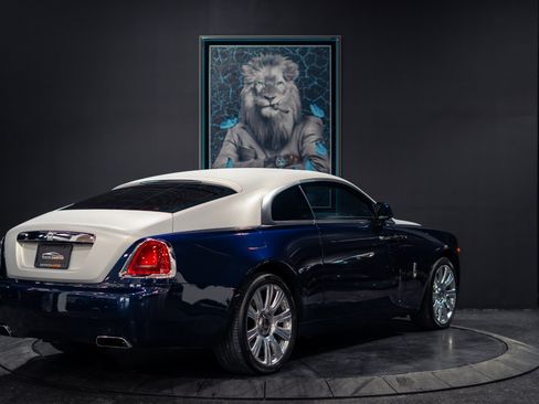 Used 2014 Rolls-Royce Wraith RWD image 5