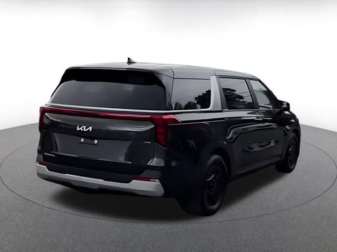 Used 2026 Kia Carnival FWD image 14