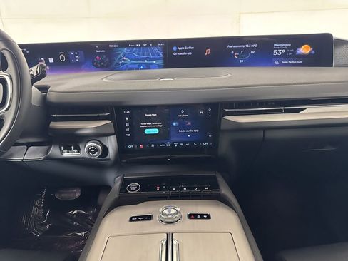 New 2025 Lincoln Navigator L Reserve w/ Jet Appearance Package AWD/4WD image 38