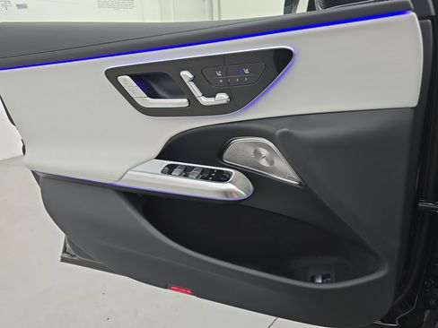 New 2026 Mercedes-Benz E 350 4MATIC Sedan image 27