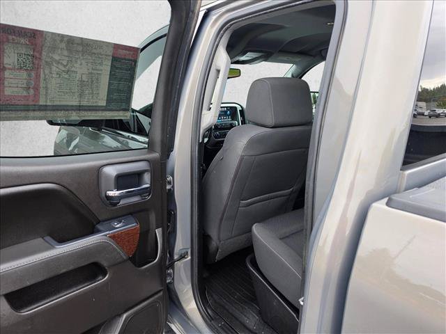 Used 2017 GMC Sierra 1500 SLE w/ SLE Value Package AWD/4WD image 16