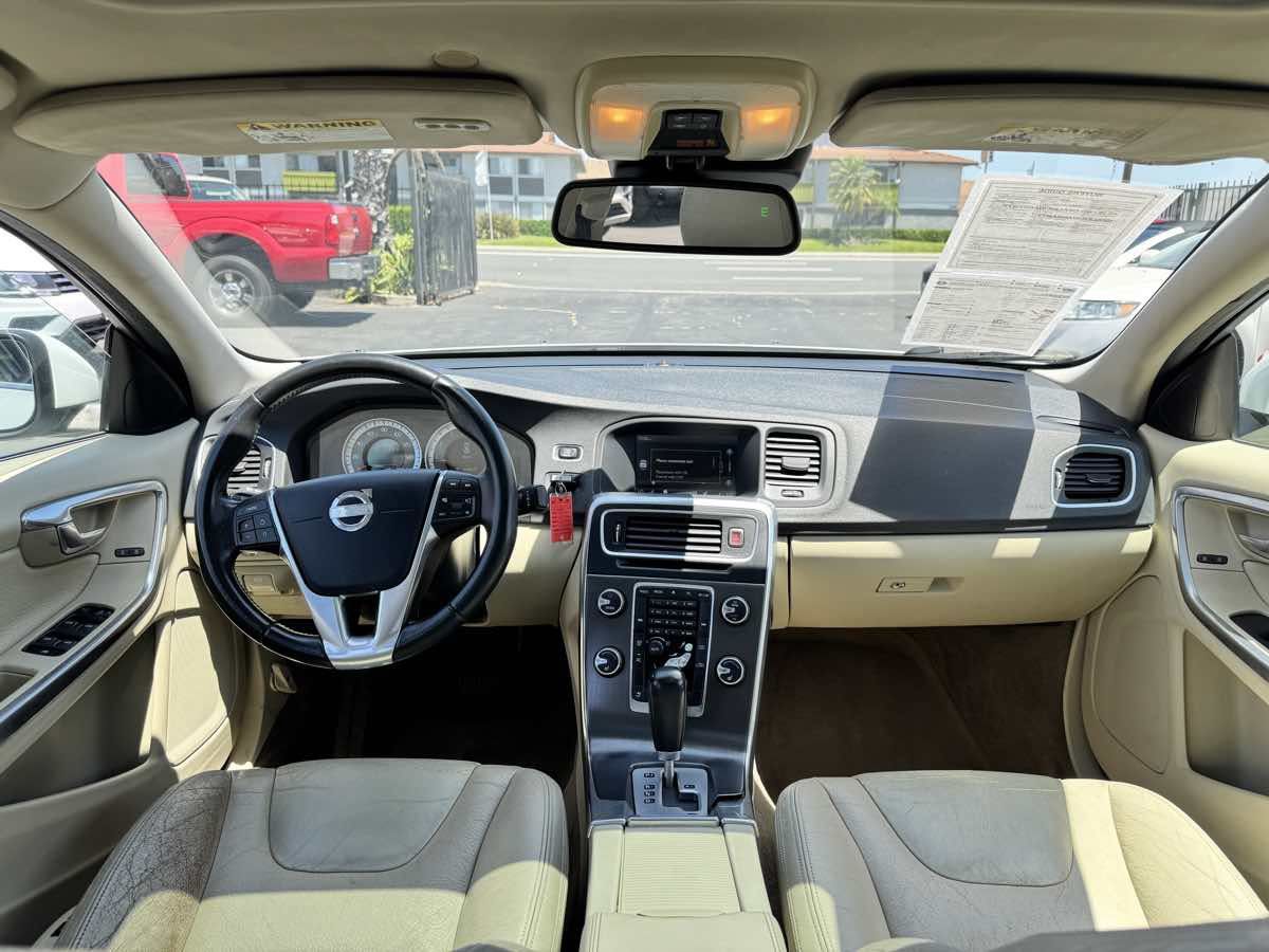 Used 2012 Volvo S60 T5 w/ Climate Pkg FWD image 31