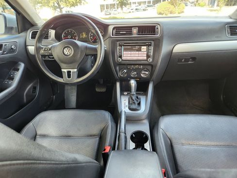 Used 2014 Volkswagen Jetta SE image 19