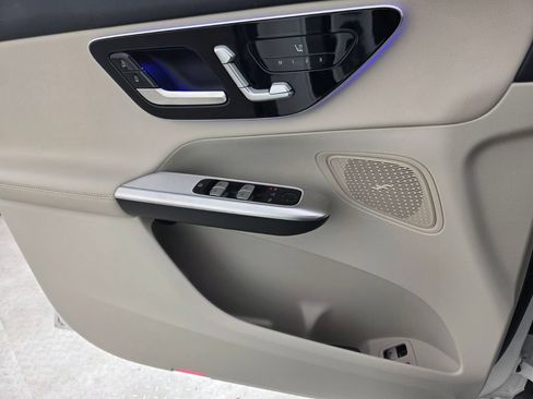 Certified 2025 Mercedes-Benz GLC 350e 4MATIC image 23