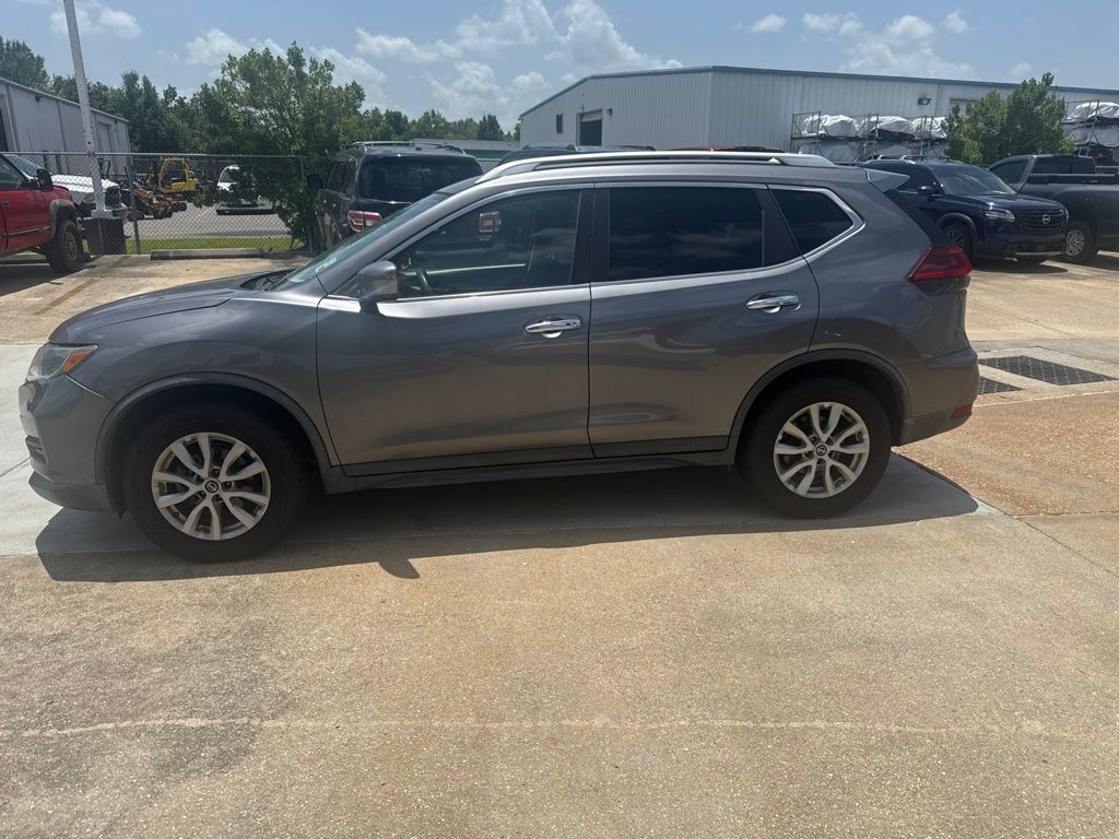 Used 2019 Nissan Rogue SV AWD/4WD image 1
