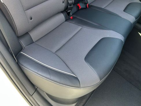 Used 2021 Kia Niro EX FWD image 44
