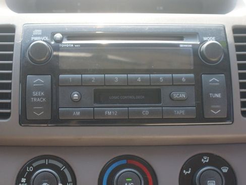 Used 2003 Toyota Camry LE FWD image 7