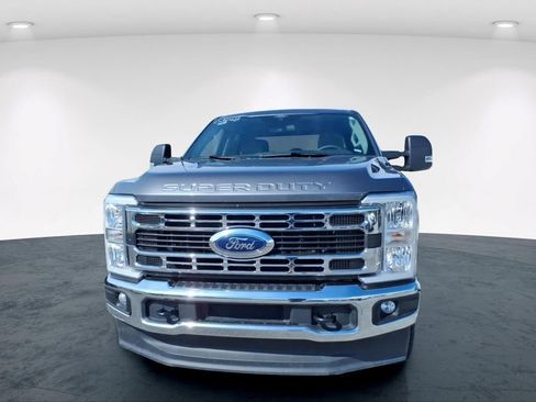 Used 2025 Ford F250 XLT AWD/4WD image 5