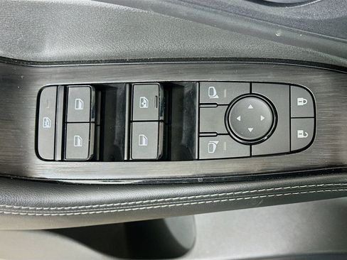 Used 2023 Nissan Rogue SV w/ SV Premium B Package AWD/4WD image 15