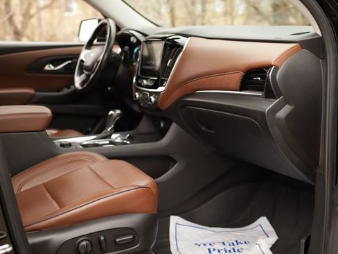 Used 2019 Chevrolet Traverse High Country image 37