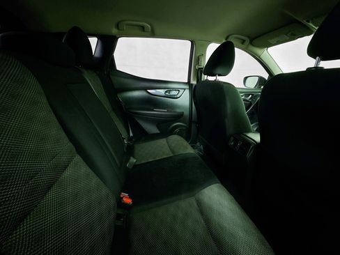 Used 2021 Nissan Rogue Sport SV FWD image 25