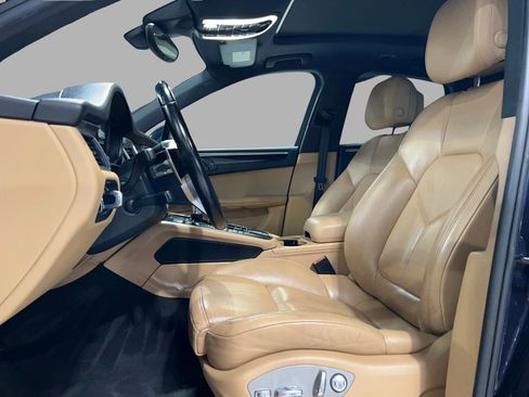 Used 2017 Porsche Macan S image 12