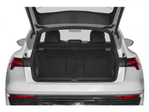 Used 2024 Audi Q8 e-tron Premium Plus image 11