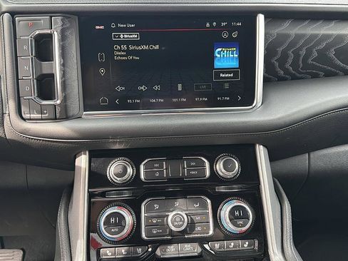 Used 2023 GMC Yukon Denali image 17