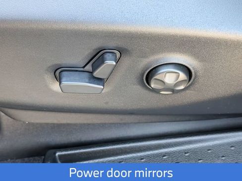 New 2027 Chrysler Pacifica Select FWD image 18