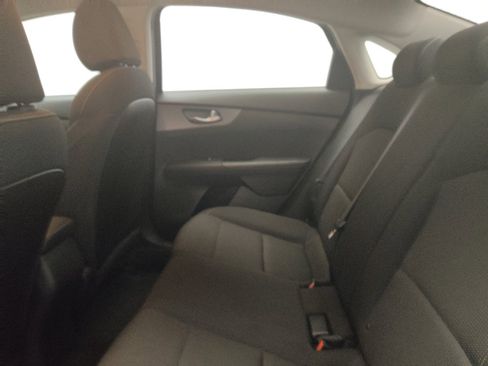 Used 2020 Kia Forte LXS FWD image 18