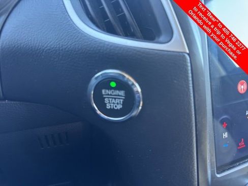 Used 2024 Ford Edge SEL image 32