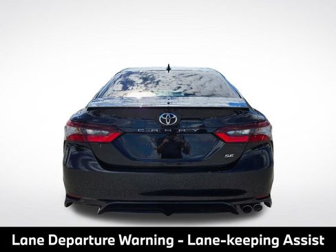 Used 2024 Toyota Camry SE FWD image 6