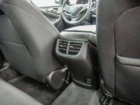 Used 2025 Chevrolet Malibu LT FWD image 38