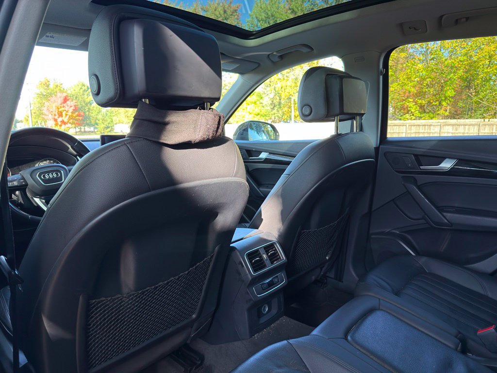 Used 2018 Audi Q5 2.0T Premium Plus w/ Premium Plus Package AWD/4WD image 30