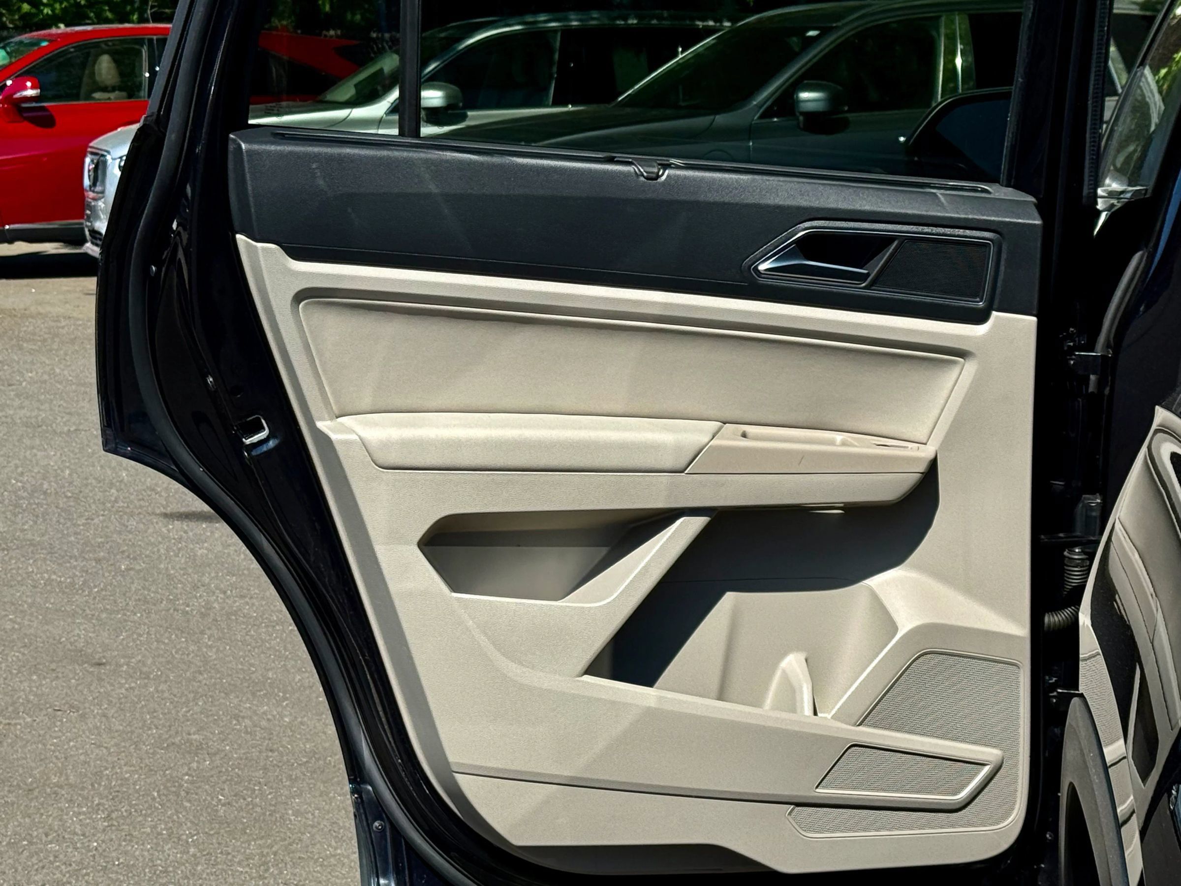 Used 2018 Volkswagen Atlas SE AWD/4WD image 22