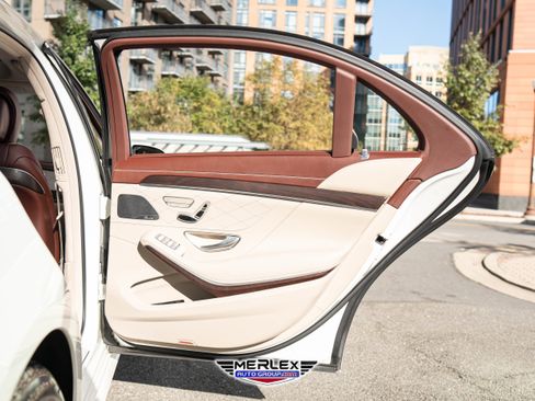 Used 2018 Mercedes-Benz S 560 4MATIC Sedan w/ AMG Line Exterior image 48