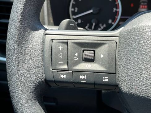 Used 2025 Nissan Rogue S FWD image 14