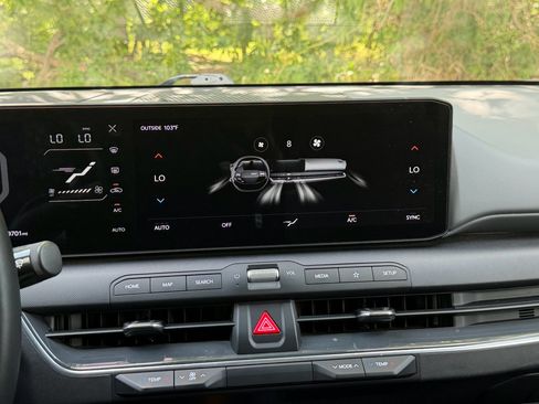 Used 2025 Kia K4 EX FWD image 15