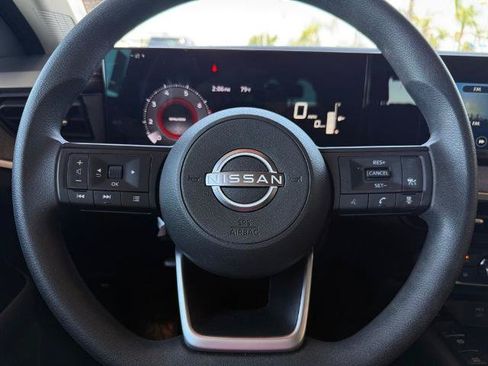 Certified 2025 Nissan Kicks SV FWD image 21