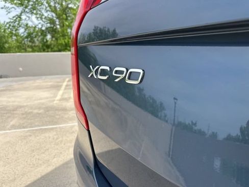 Certified 2023 Volvo XC90 B6 Plus AWD/4WD image 39