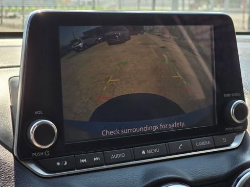 Used 2021 Nissan Sentra SV image 26