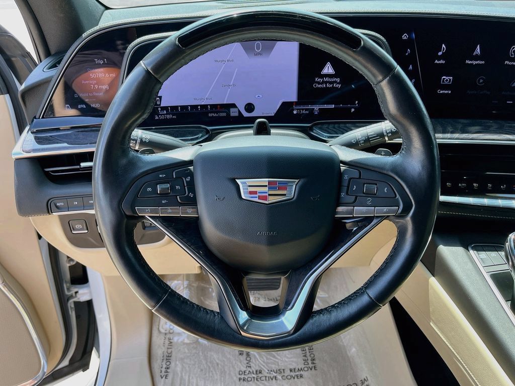 Certified 2022 Cadillac Escalade Premium Luxury w/ Performance Package AWD/4WD image 18