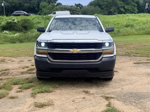 Used 2017 Chevrolet Silverado 1500 W/T w/ Trailering Package RWD image 8