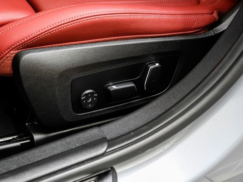 Used 2024 BMW 330i 330i w/ M Sport Package image 36