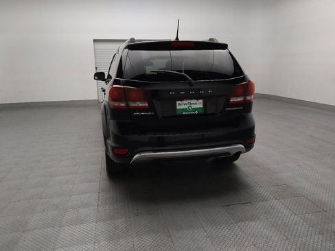 Used 2020 Dodge Journey Crossroad FWD image 6