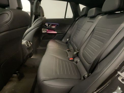 Used 2026 Mercedes-Benz GLC 300 4MATIC image 14