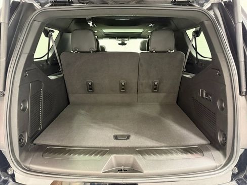 Used 2022 GMC Yukon XL Denali w/ Denali Premium Package image 51