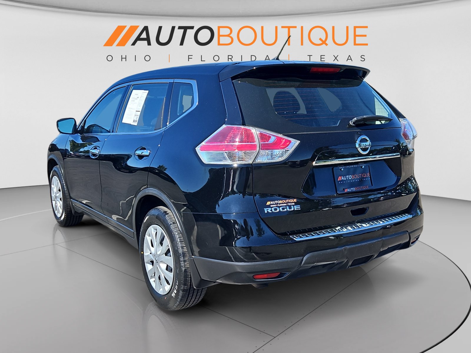 Used 2015 Nissan Rogue S FWD image 3