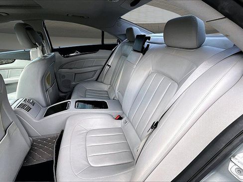 Used 2013 Mercedes-Benz CLS 550 w/ Premium I Pkg image 23