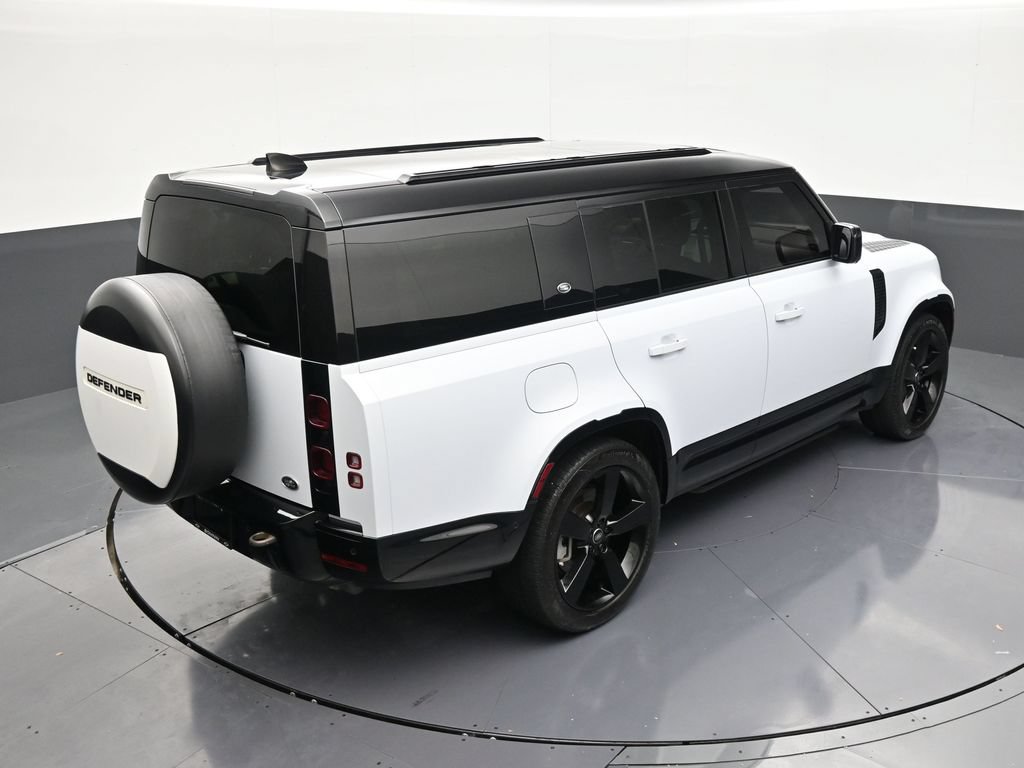 Used 2023 Land Rover Defender 130 X-Dynamic SE AWD/4WD image 16