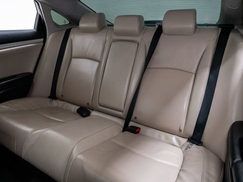 Used 2016 Honda Civic Touring image 27